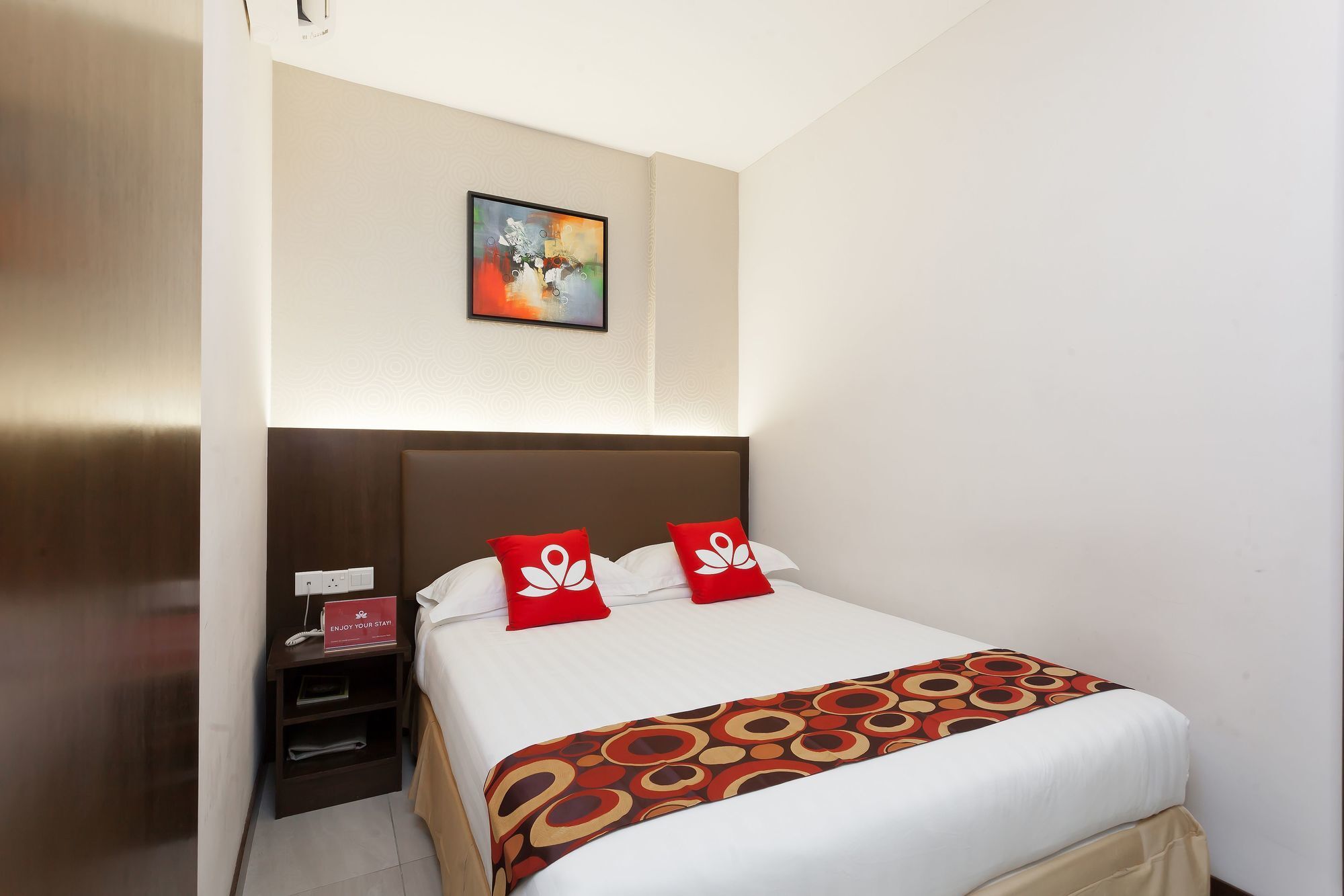 Zen Rooms Jalan Barat Петалинг-Джая Экстерьер фото