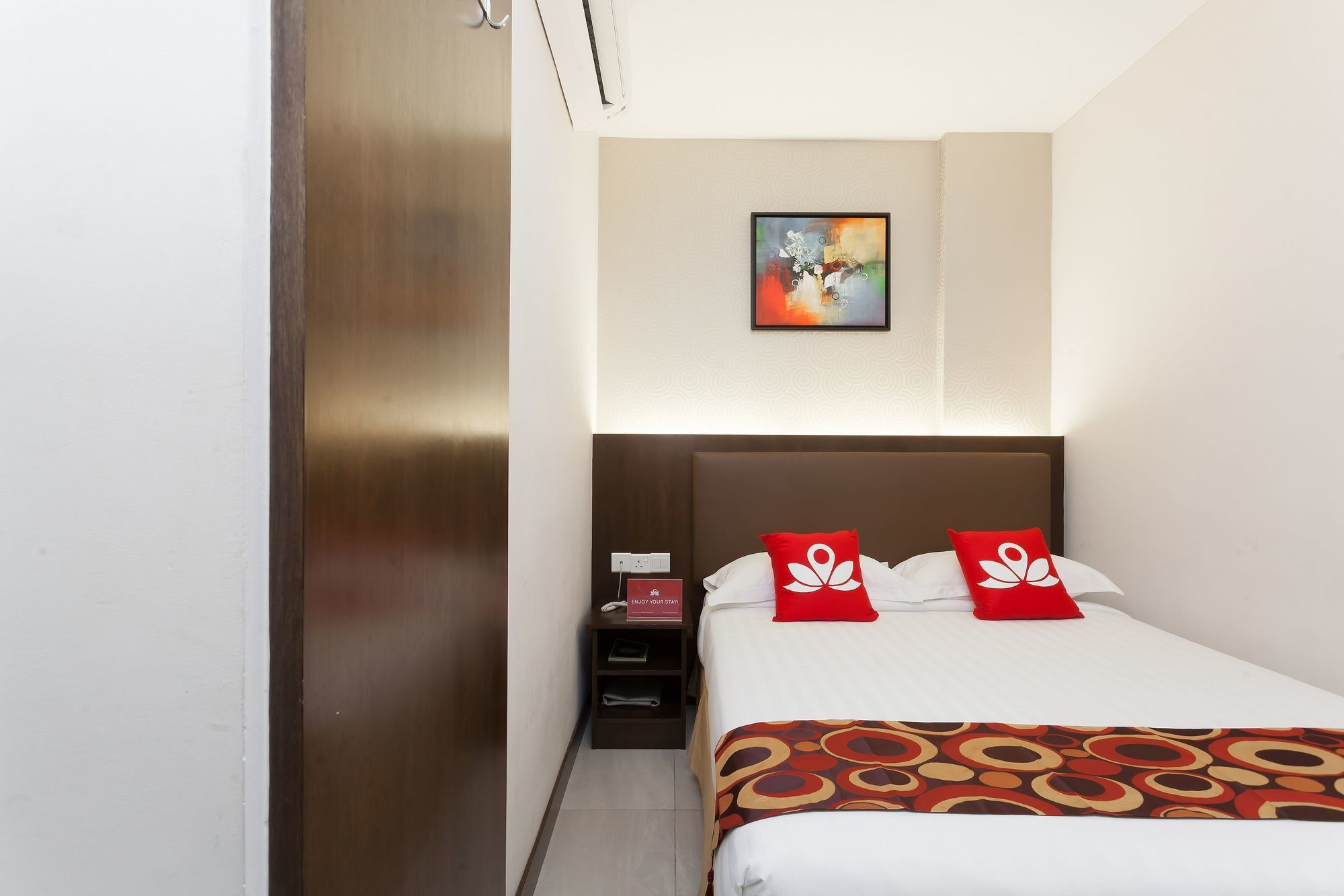 Zen Rooms Jalan Barat Петалинг-Джая Экстерьер фото