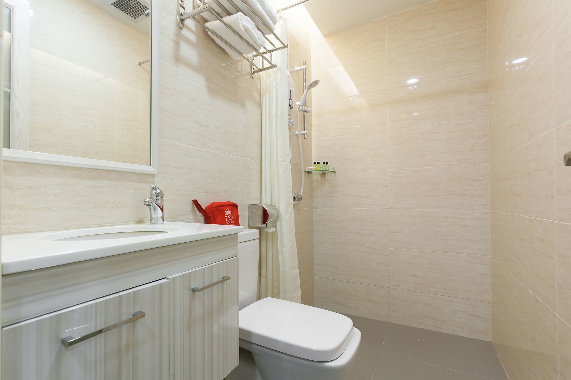 Zen Rooms Jalan Barat Петалинг-Джая Экстерьер фото